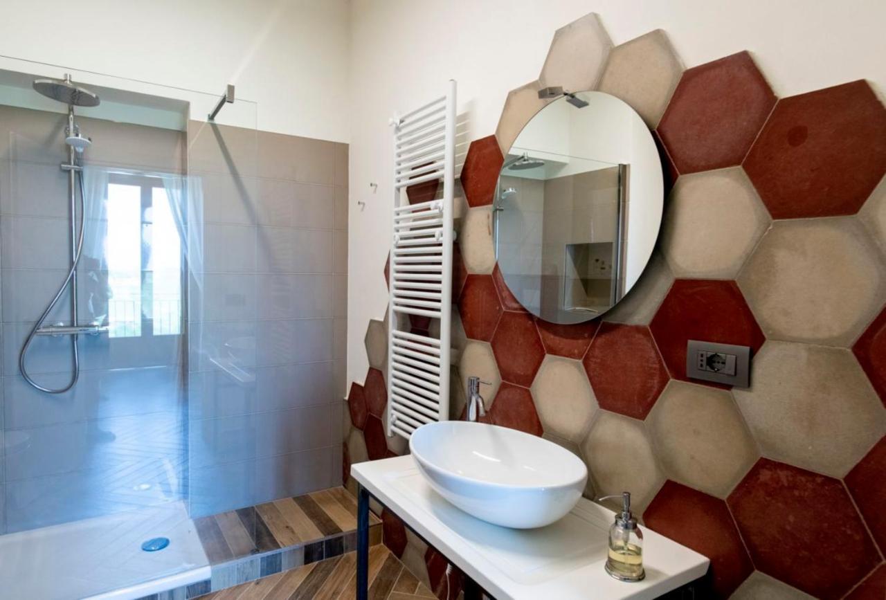 Le Vecchie Persiane - Bed & Breakfast Diano dʼAlba Exterior foto